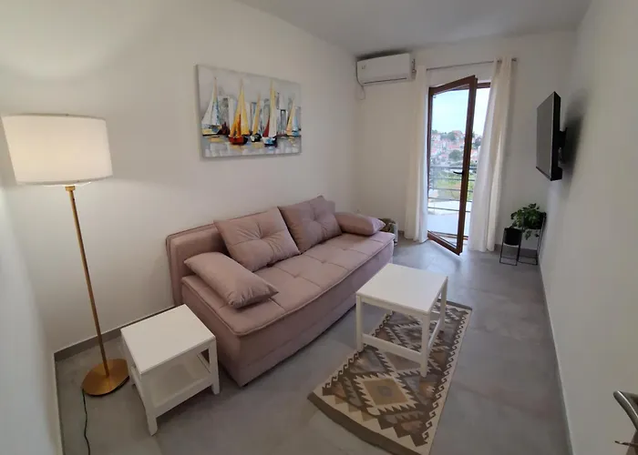Apartment Uzanca Splitska