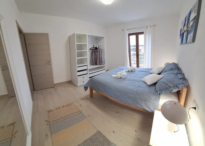 Uzanca Apartment Splitska